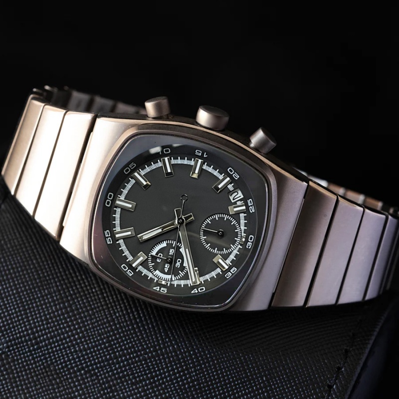 CILOA orologio sportivo quadra - Luxury Watch Trends 2025 recensione e prezzo