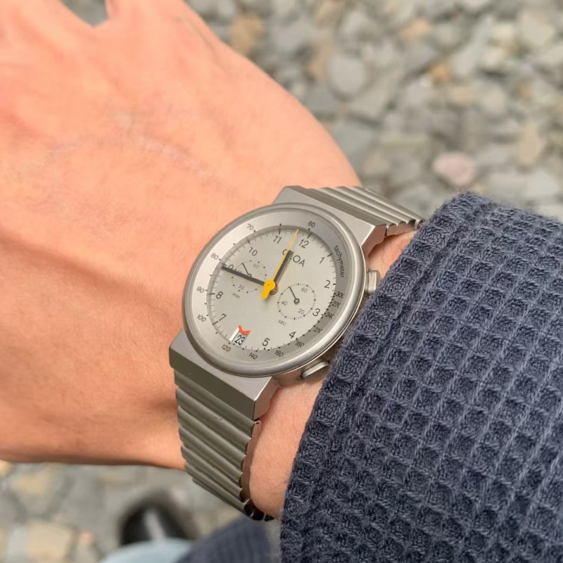 CILOA orologio rotondo in arge - Luxury Watch Trends 2025 recensione e prezzo