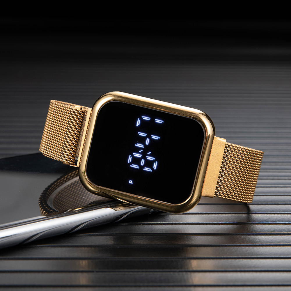 Orologi digitali rettangolari  - Luxury Watch Life recensione e prezzo