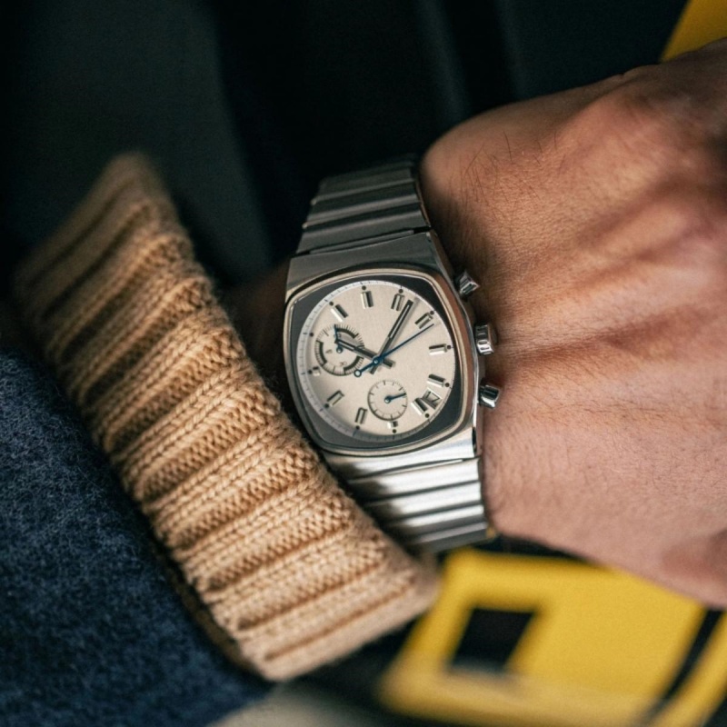 CILOA orologio sportivo quadra - Luxury Watch Trends 2025 recensione e prezzo
