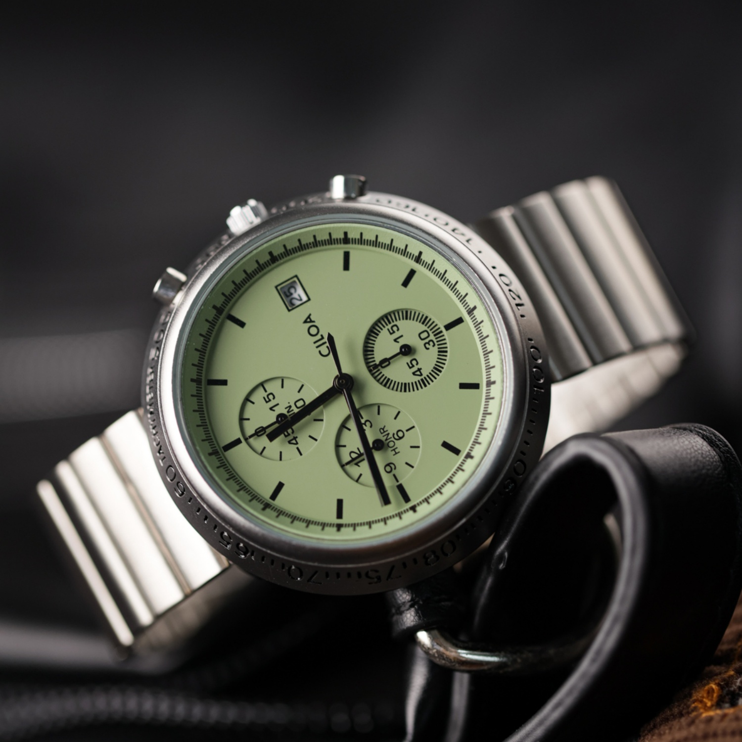 CILOA quadrante grande orologi - Luxury Watch Trends 2025 recensione e prezzo