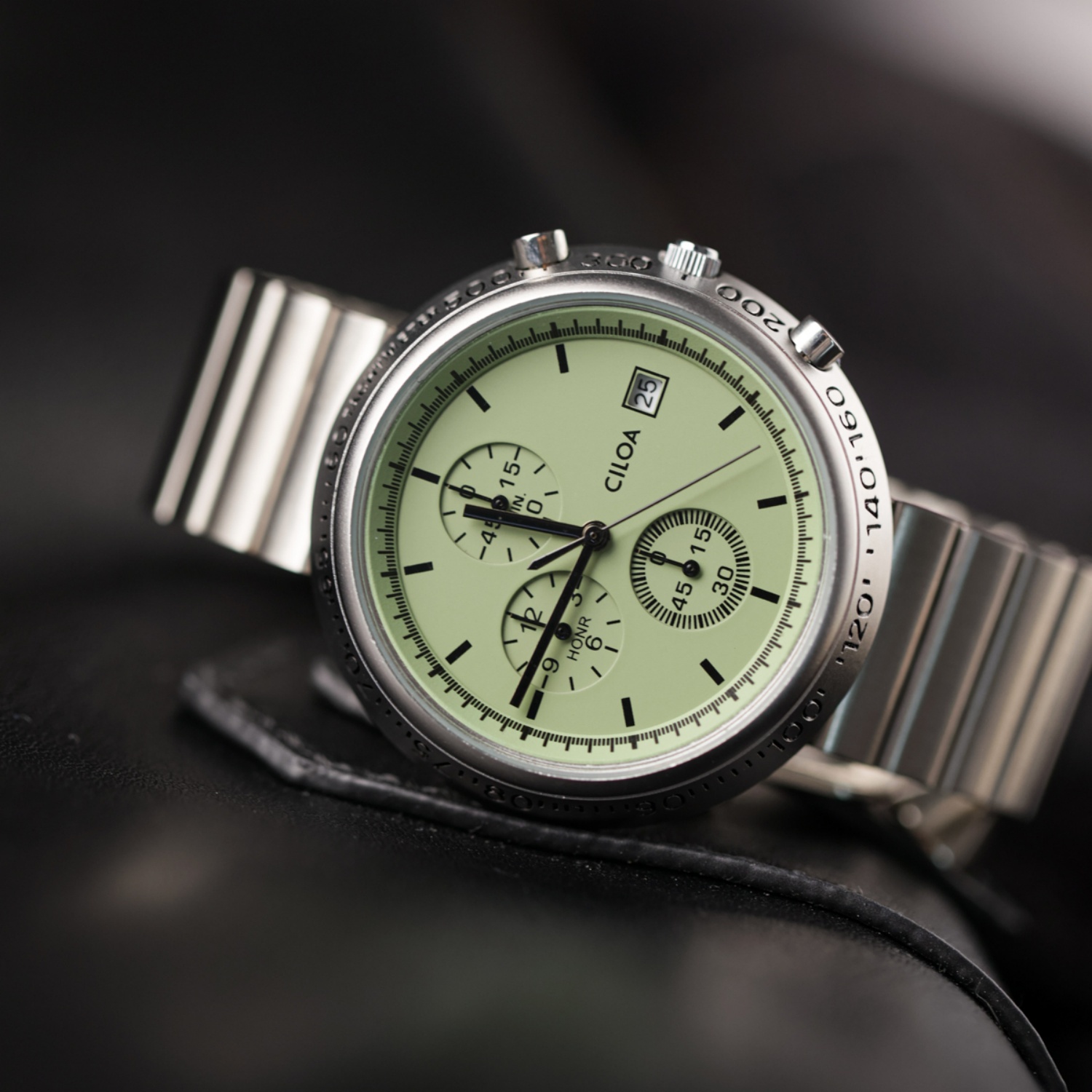 CILOA quadrante grande orologi - Luxury Watch Trends 2025 recensione e prezzo